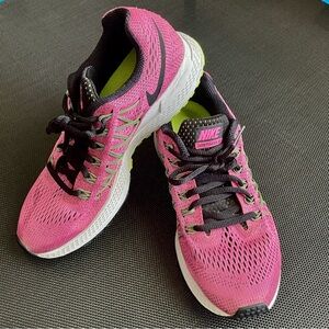 Nike Zoom Pegasus Running Shoes - Size 6.5